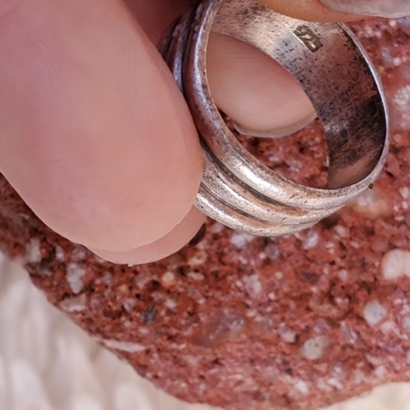 Vintage sterling Chevron‎ ring 7.5 - Picture 6 of 9